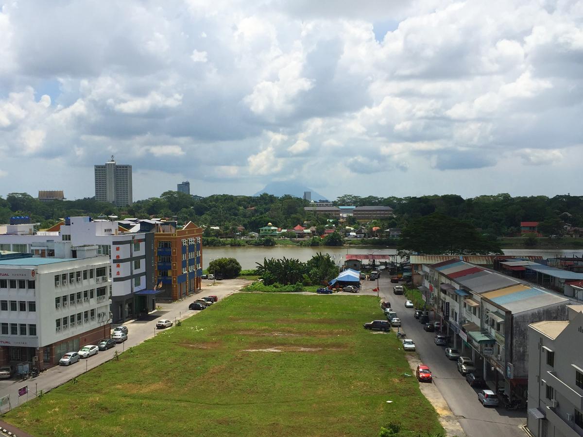 The Limetree Hotel, Kuching Exterior photo